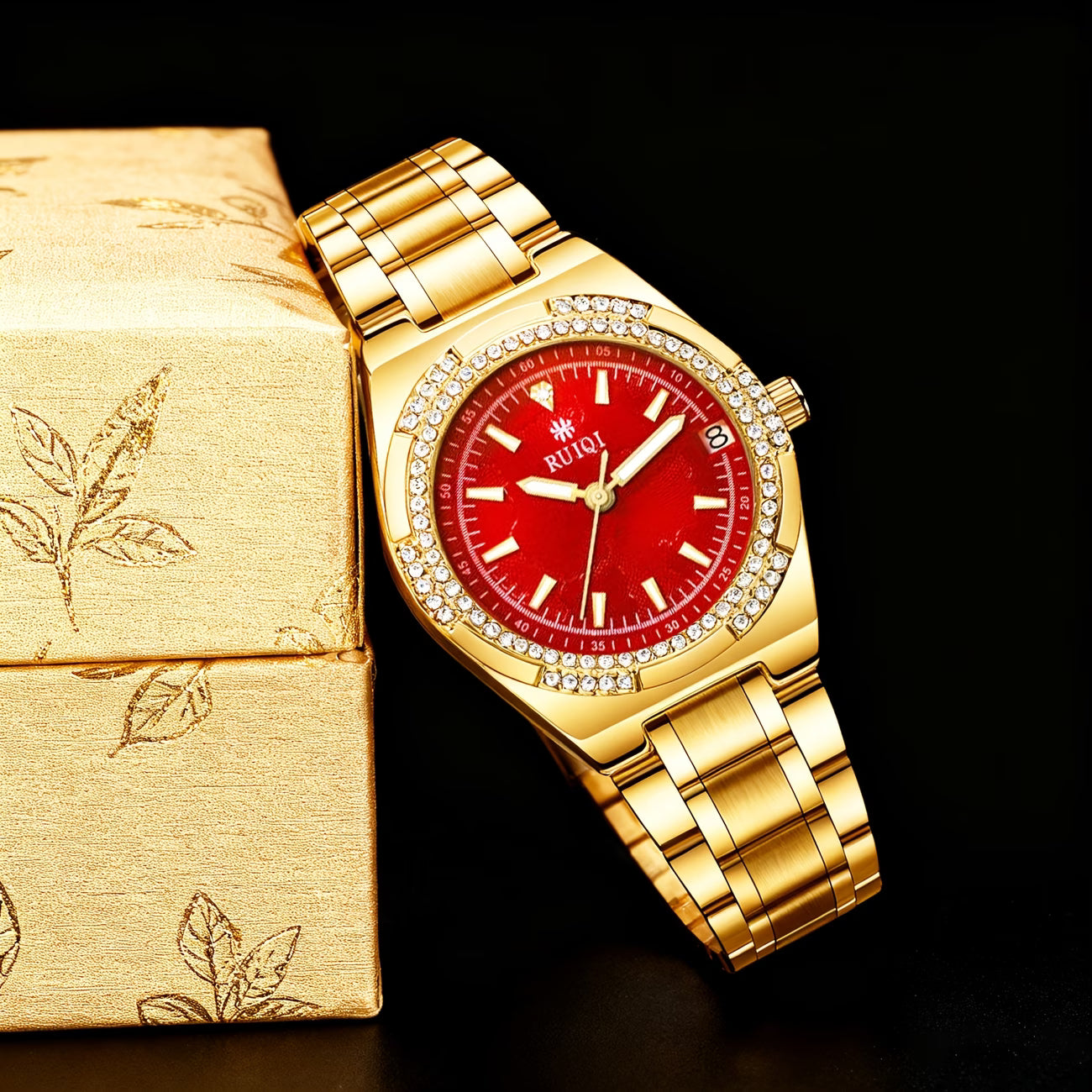 Montre mécanique exquise pour femmes avec cadran rouge éblouissant et plaqué or