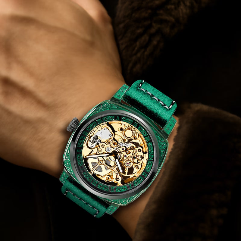4 pièces Montre Mécanique Homme en PU & Coffret Cadeau avec Ceinture Assortie - Motif Sculpté Jaune-Vert (Bracelet, Collier, Bague)